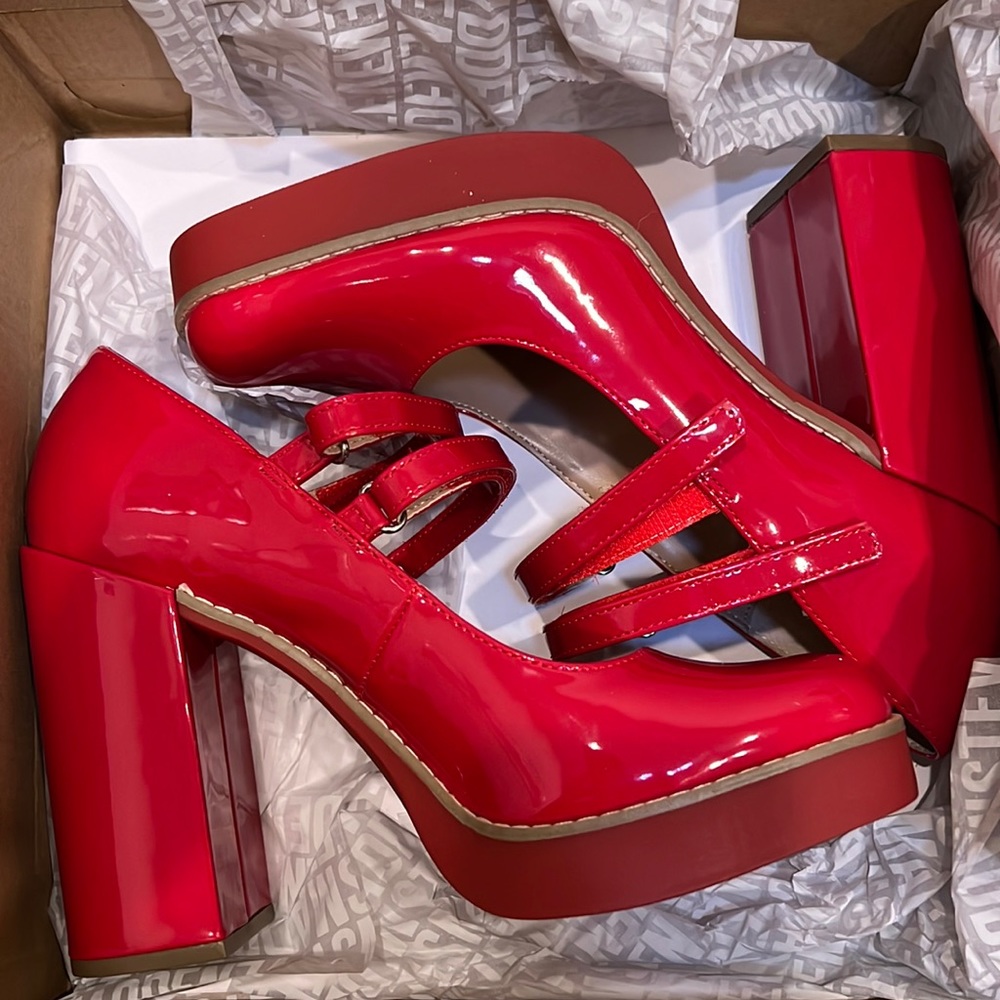 TWICE Steve Madden red platform heels